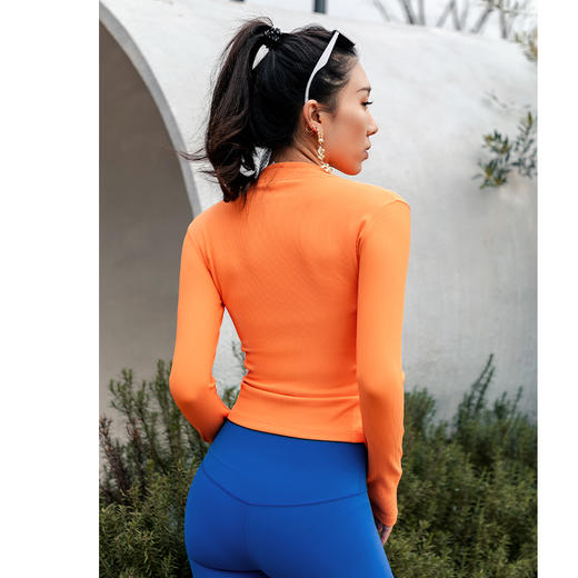 「肌理」肌理拉链短款运动上衣 商品图2