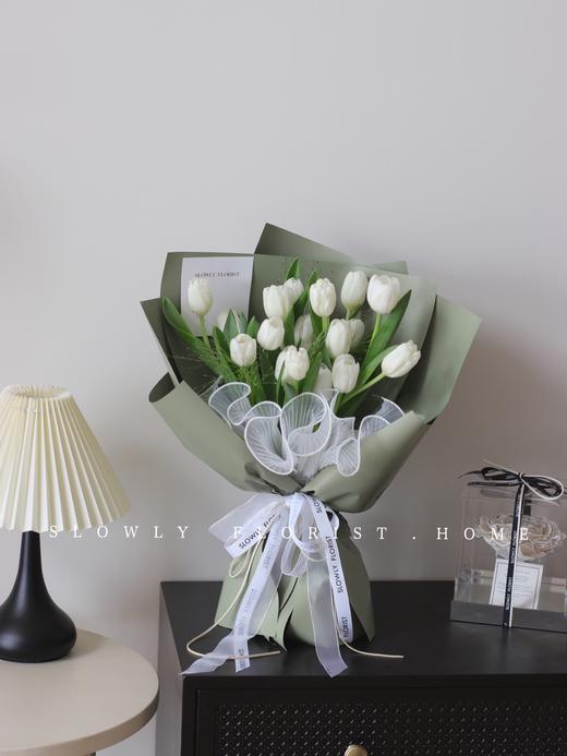 19朵进口白色郁金香花束 商品图1