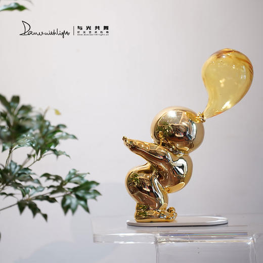 【与光共舞·光头仔】限量版光头仔雕塑梦想的样子纳斯卡金G30 商品图1
