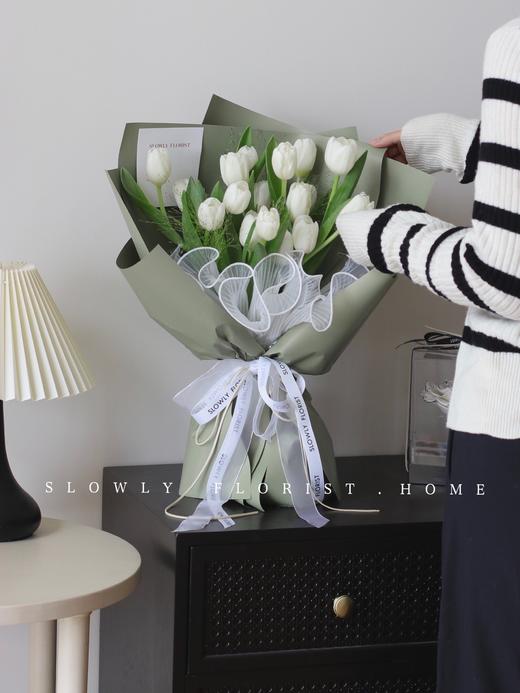 19朵进口白色郁金香花束 商品图4