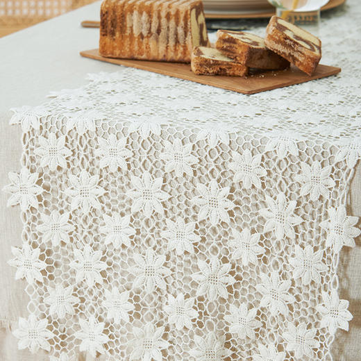 镂空蕾丝木棉花美式桌旗盖巾 商品图3