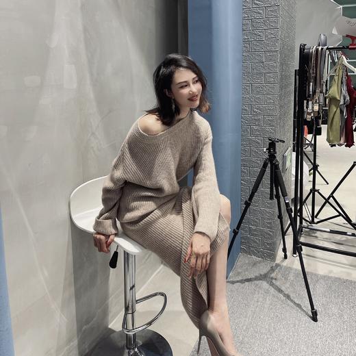 “光环女孩”颈袖添香品牌秋冬100%羊绒套裙 闪耀精致 松软温暖 慵懒惬意20424689 商品图13
