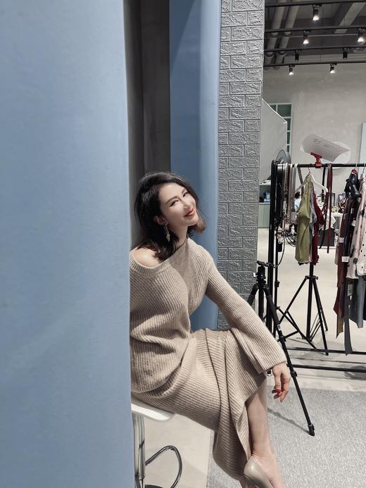 “光环女孩”颈袖添香品牌秋冬100%羊绒套裙 闪耀精致 松软温暖 慵懒惬意20424689 商品图14