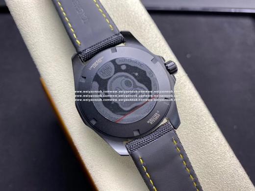 Technology  Base  Factory耗费足一年的不断修改和完善，TB 厂 泰格豪雅 结合碳元素、钛元素、陨石元素三大元素为主题，以黑色为主色调，再以蓝色、黄色、玫瑰金于黑色中亮起 商品图2