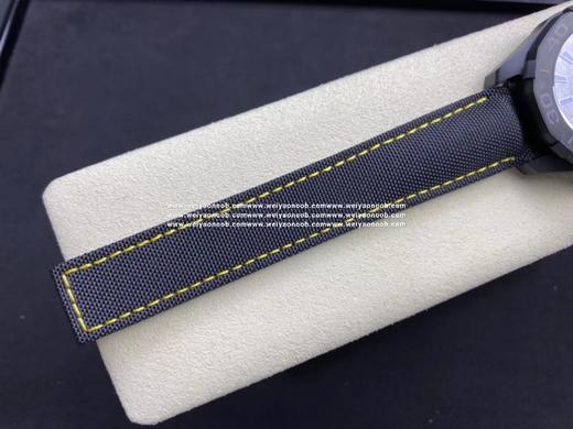 Technology  Base  Factory耗费足一年的不断修改和完善，TB 厂 泰格豪雅 结合碳元素、钛元素、陨石元素三大元素为主题，以黑色为主色调，再以蓝色、黄色、玫瑰金于黑色中亮起 商品图5