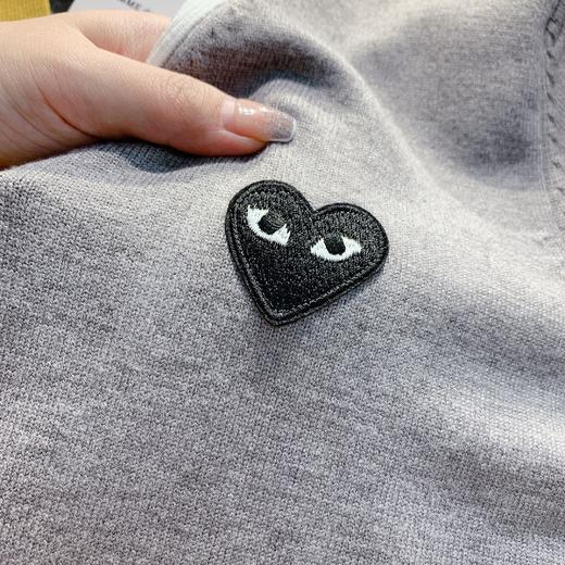 【限时折扣】日系川久春秋撞色爱心刺绣开衫（粉色/灰色）M-3XL 商品图3