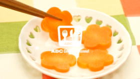 华丽小装饰！糖渍胡萝卜花