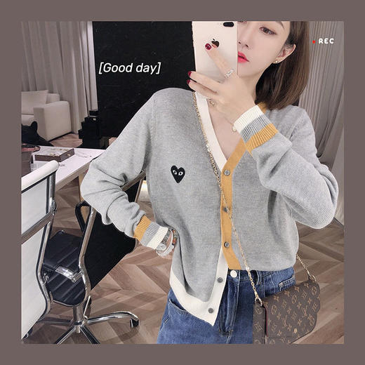 【限时折扣】日系川久春秋撞色爱心刺绣开衫（粉色/灰色）M-3XL 商品图1