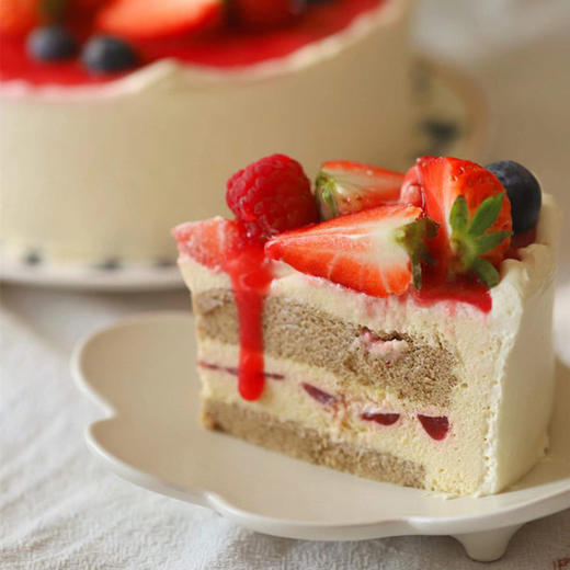 莓果提拉米苏蛋糕 商品图1
