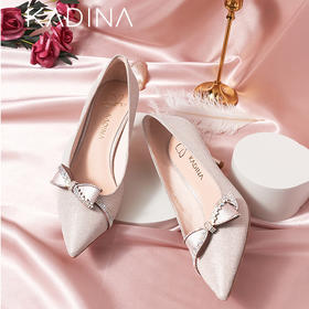 卡迪娜2022年春季新款尖头细跟时装鞋单鞋女KS221506