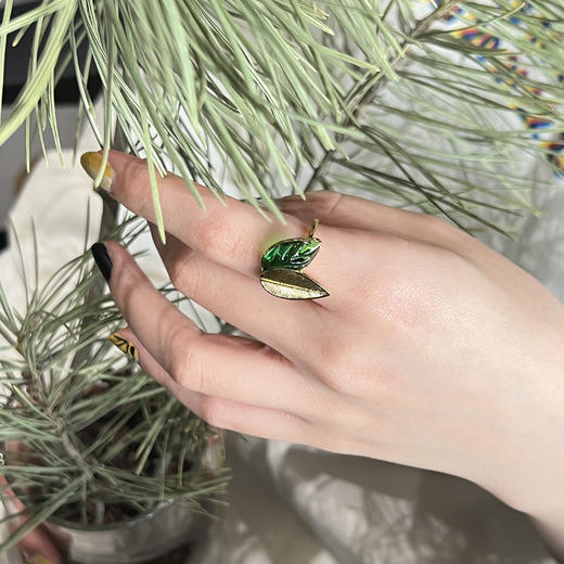 订购6个月到｜Gripoix Paris-Under the Palms-浅绿色 戒指 ［法国设计师］ 商品图3