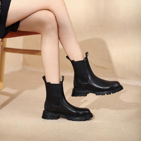 westory女鞋2021秋冬新款圆头切尔西靴显瘦增高烟管靴时装靴短靴女S21DS44891