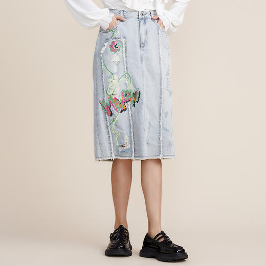 MIIDII谜底2022春款磨烂毛边合体刺绣天丝棉牛仔半身裙221MB0031 商品图0