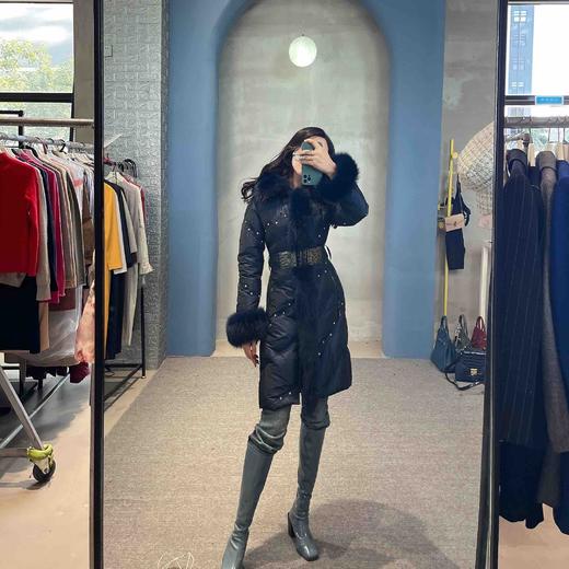 5170199 羽绒服颈袖添香 商品图1