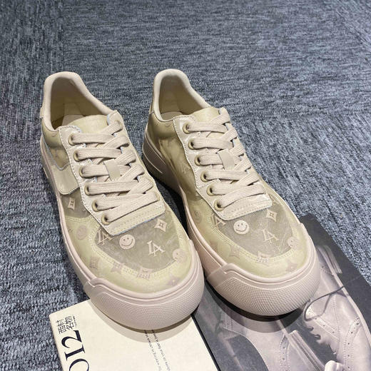 西村名物2021秋季新款网纱印花厚底松糕休闲鞋X21CM33221 商品图0