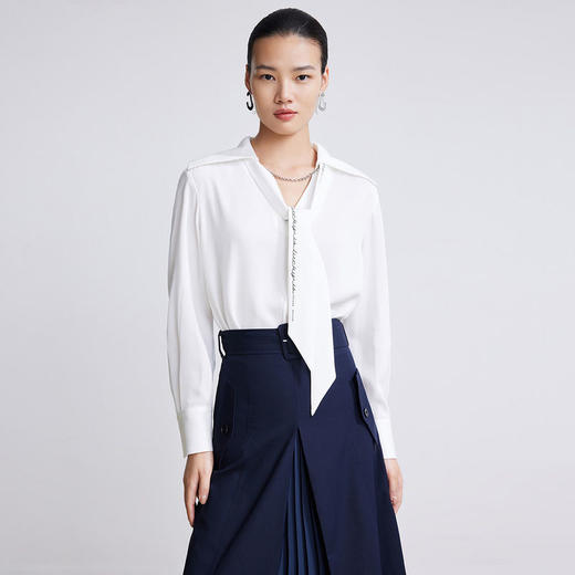 LILY2022春新款女装复古洋气翻领宽松垂顺醋酸衬衫女122130C8212 商品图0