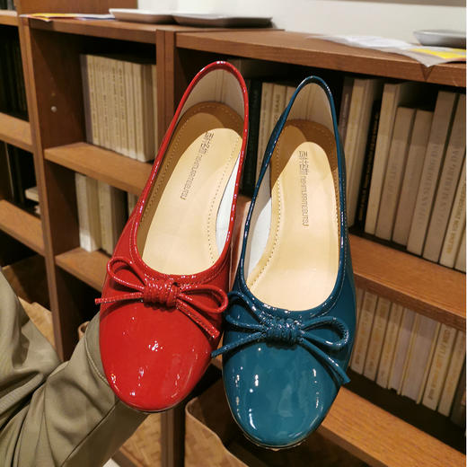 西村名物2021春款优雅时尚浅口低跟牛漆皮单鞋X21AE11341 商品图0