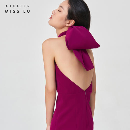 【转身的优雅】玫紫色露背设计蝴蝶结修身连衣裙 商品图0