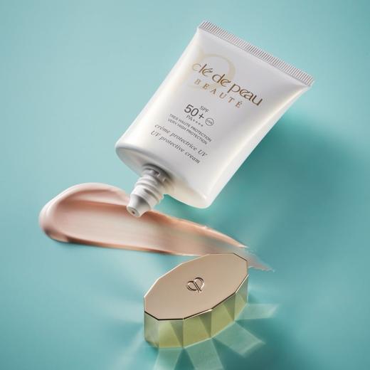 日本 CPB肌肤之钥 御龄养肤清爽轻薄防晒霜 SPF50+++ 50ml 商品图5