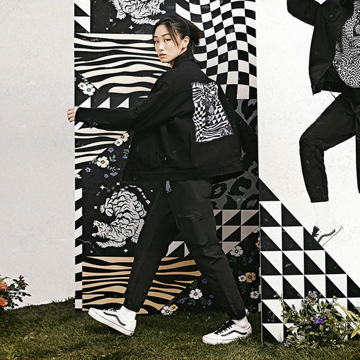 VANS黑色束口女子梭织长裤VN0A7Q1DBLK 商品图2