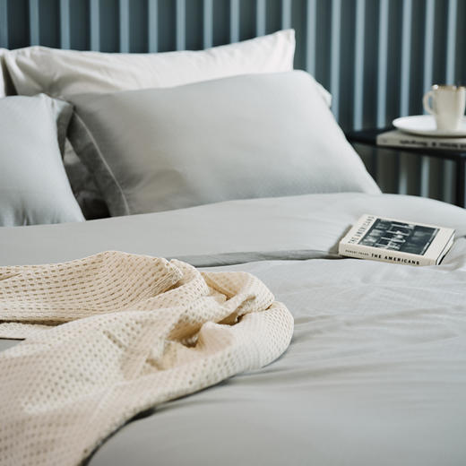 预售|新款Downland Atol 环礁梨花丝四件套 200*230cm[福利品] 商品图2