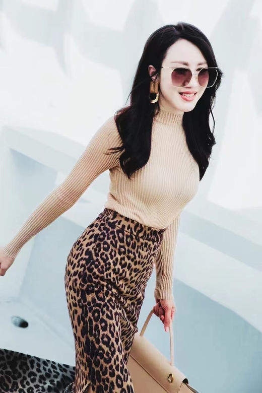 “野性”豹纹半裙 四季可穿 野性魅力 高级冷艳J20454794颈袖添香 商品图2