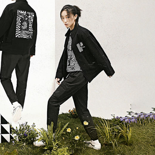 VANS黑色束口女子梭织长裤VN0A7Q1DBLK 商品图3