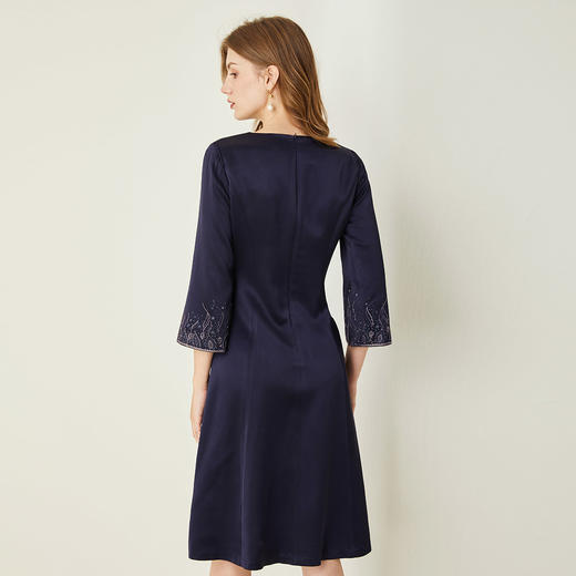 [LC851]斯尔丽瑟俪2022年春上新优雅小V领烫钻合身及膝礼服连衣裙 商品图7