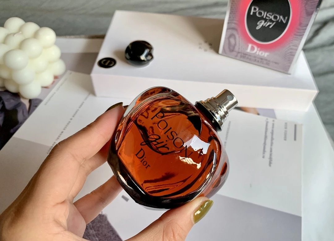 迪*奥毒药女孩香水