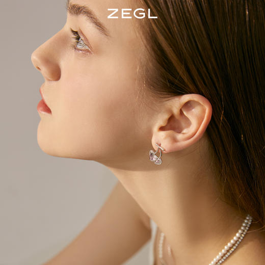 ZEGL设计师樱桃爱心耳环女2022年新款潮耳钉小众设计感银针耳饰品 商品图4