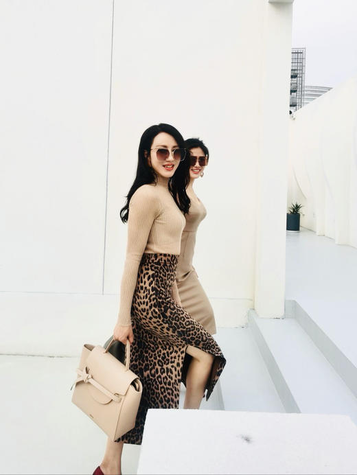 “野性”豹纹半裙 四季可穿 野性魅力 高级冷艳J20454794颈袖添香 商品图5