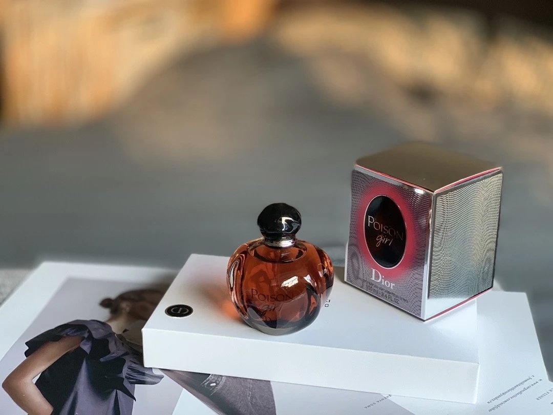 迪*奥毒药女孩香水