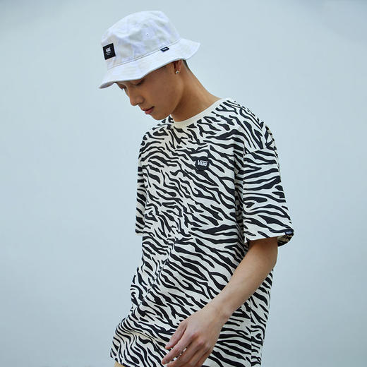 VANS斑马纹印花男女情侣OVERSIZE短袖T恤VN0A7TOGYD6 商品图2