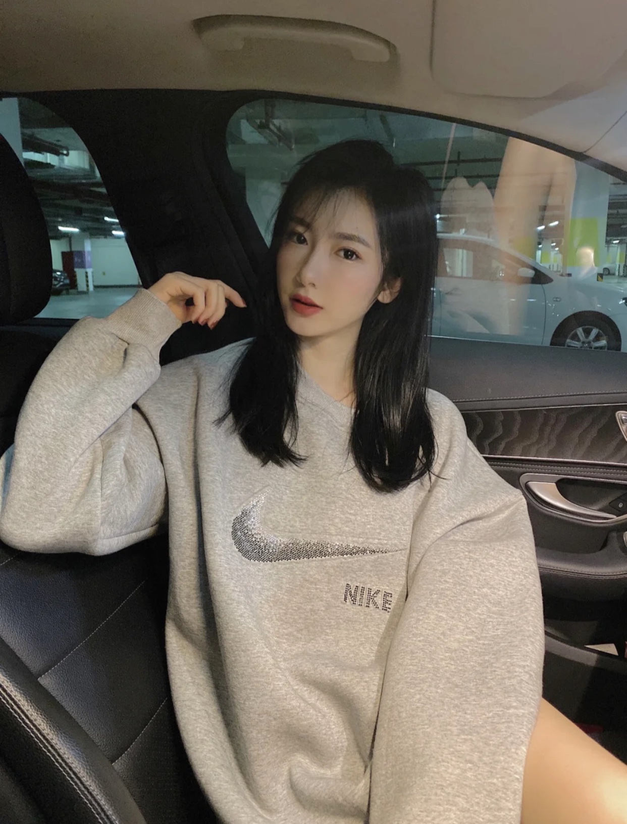 点此购买 nk耐克星空灰男女卫衣 zz 213550