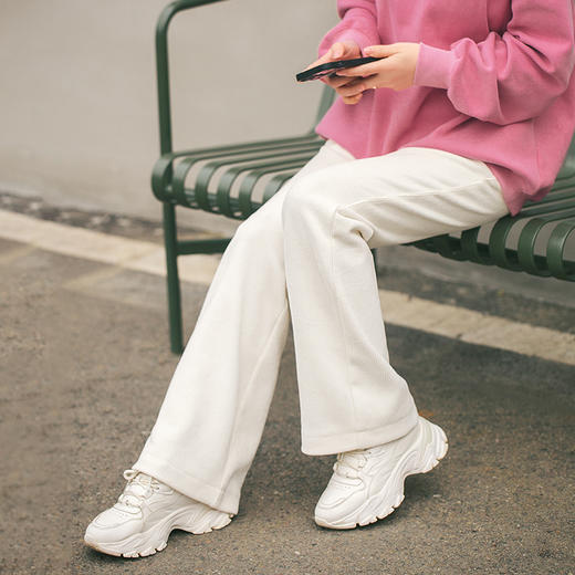 原价399，秒杀199【经典百搭老爹鞋】矮个子福音！显高显腿长！久穿不累脚 ！一姐亲测！做工精细 有质感 黑白两色可选，可甜可咸 商品图4