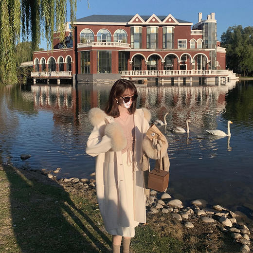 金蘑菇菇【晚安曼特宁】燕麦 钻钻 XS码 ！冬天需要的氛围感内搭小心机毛衣 商品图5