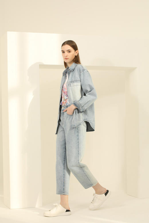 CARA印花圆领T恤	KB221MWT0113 商品图7