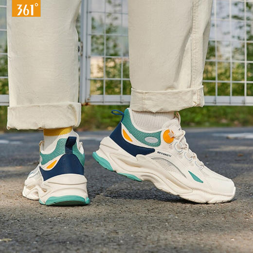 361度邦弹科技运动鞋鞋复古耐磨休闲鞋百搭减震潮流女鞋582216763 商品图1