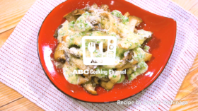 绝妙的酱汁！芝士粉拌嫩煎蘑菇