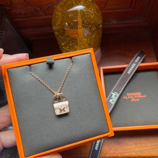 爱马仕康康包项链 精致细节 满钻闪闪blingbling的，把普通的日子过的在浪漫些~ 商品图0