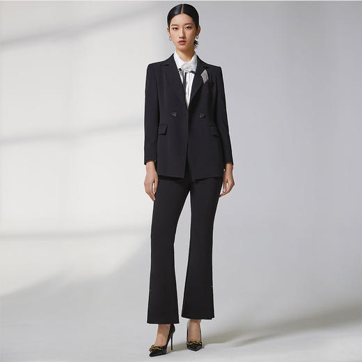 蓝地翘肩修身中长款双排扣西服上衣BLWCT030S00 商品图3