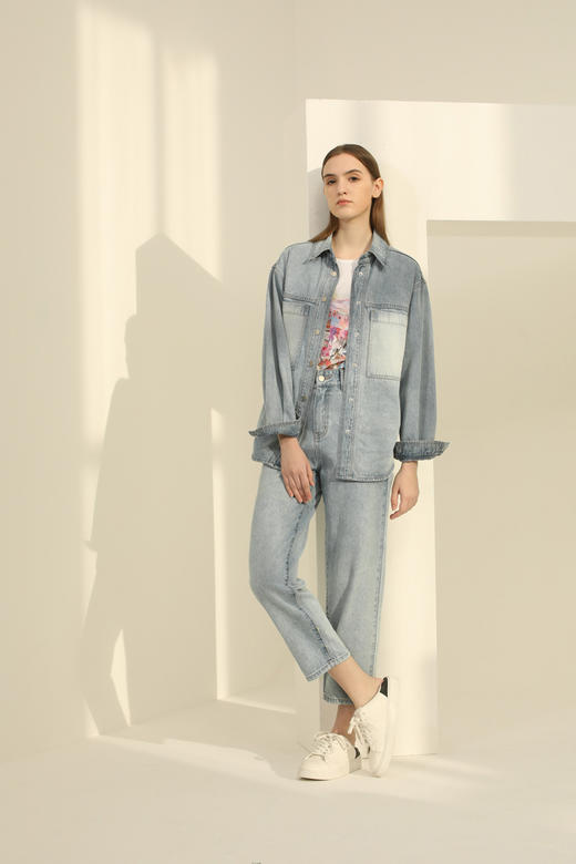 CARA印花圆领T恤	KB221MWT0113 商品图6