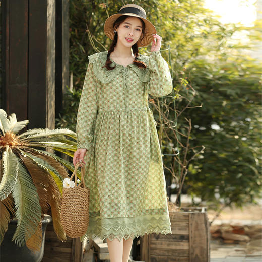 WQ-BJ2203新款森系清新甜美娃娃领镂空刺绣边抽绳碎花裙宽松显瘦棉麻连衣裙 商品图0