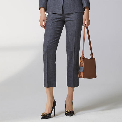 蓝地明线装饰直筒西装裤BLWCT005K00 商品图0