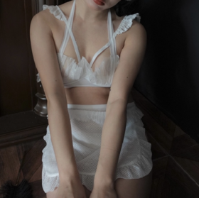 主人主人～我今天的女仆装好看吗？