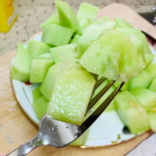 【2026新货！林师傅白雪蜜瓜】台湾林师傅出品，果肉呈绿色，口感绵软，比起口口蜜甜到齁的暴击，白雪蜜甜的更温和清爽。单果约2.5斤，江浙沪皖顺丰包邮~ 商品图4