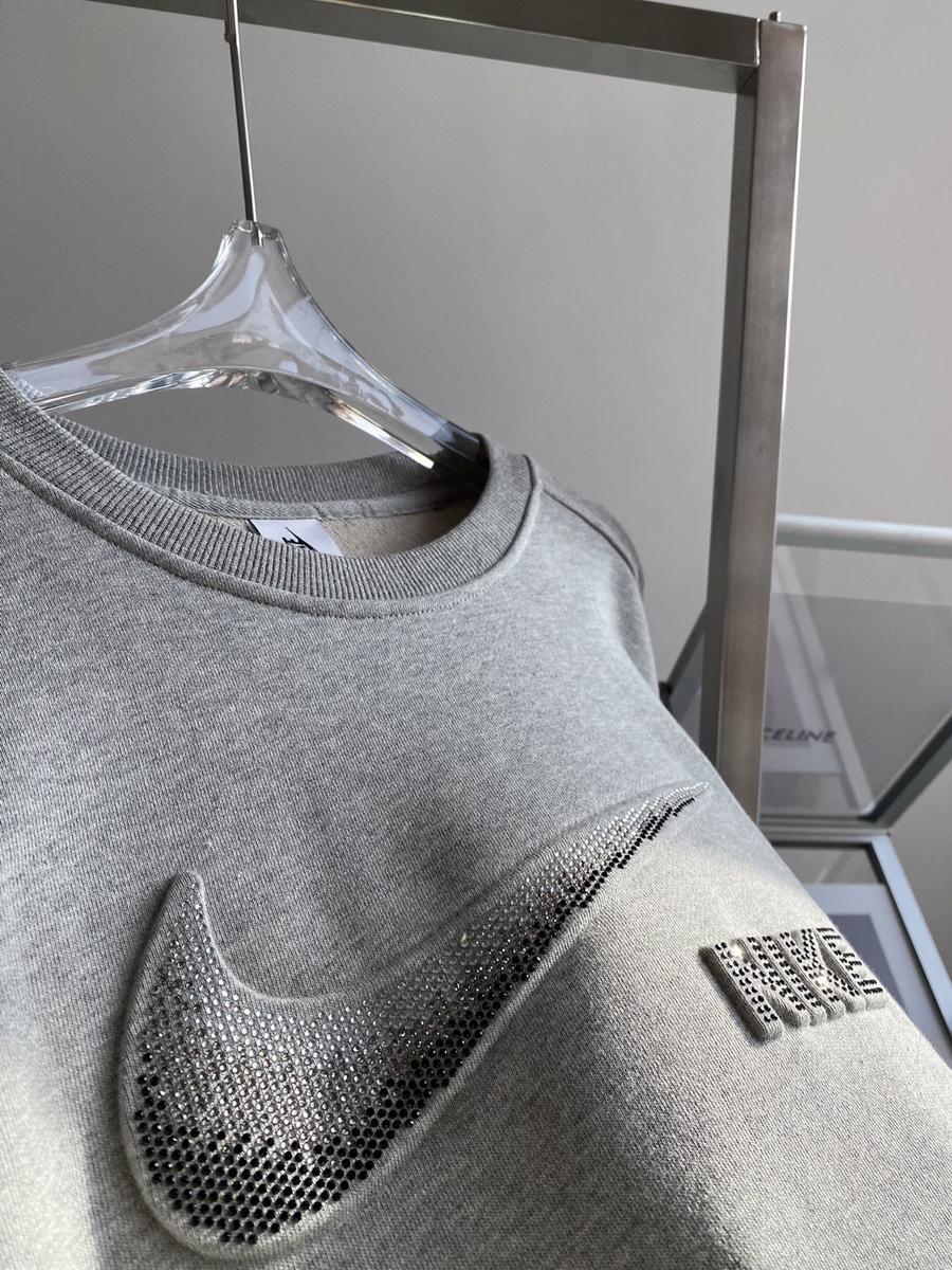 点此购买 nk耐克星空灰男女卫衣 zz 213550