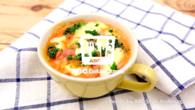 微波炉2分钟搞定！马克杯中的番茄芝士焗饭