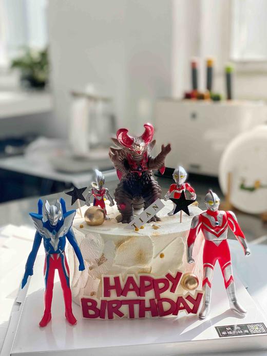 私人订制奥特曼蛋糕，图片全部为定制后成品展示，没有完全重复的两款，下单前可私信客服 商品图7