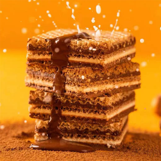 德国进口Knoppers诺帕斯威化饼干  |  牛奶榛子巧克力夹心网红饼干零食 ，优质原料，用心烘焙，，用脱脂鲜奶调配面浆，五层夹心完美融合~ 商品图5